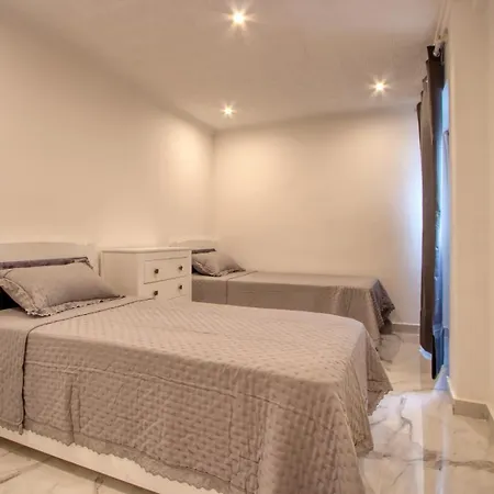 Privee Homestay